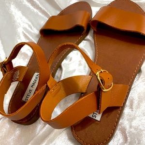 Leather Steve Madden sandals size 7.5